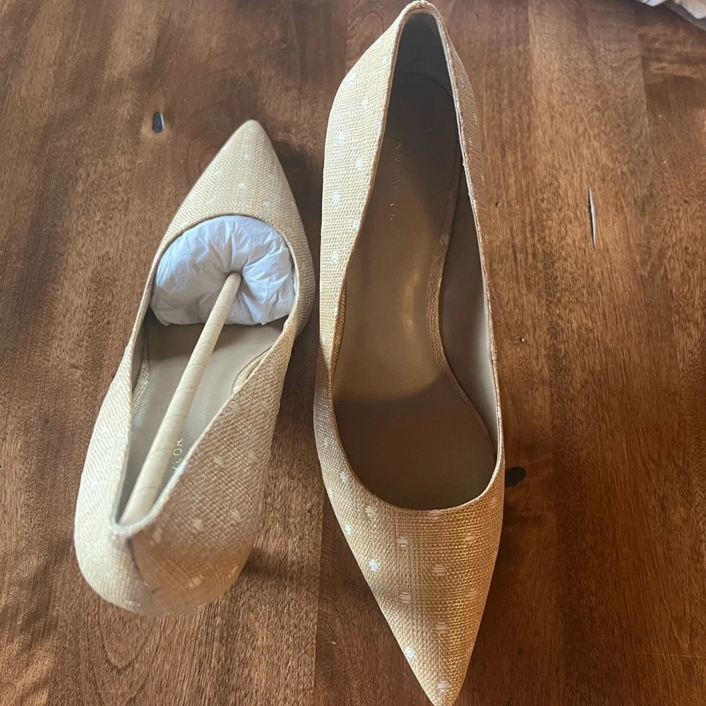 Ann Taylor pump - Picture 4 of 6